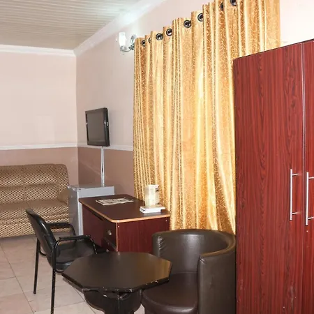 Entry Point Hotel 3*